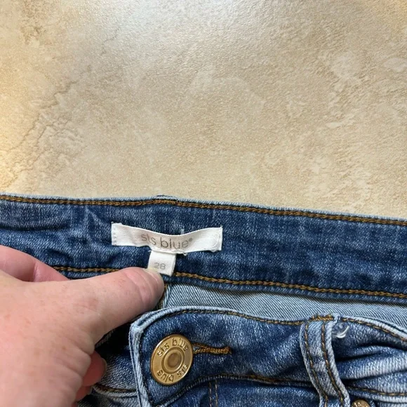 STS Blue Distressed Denim Jean Shorts - Picture 2 of 5